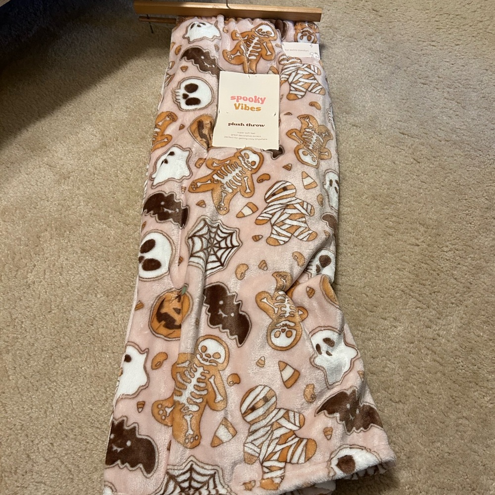 Spooky Vibes Halloween Plush throw